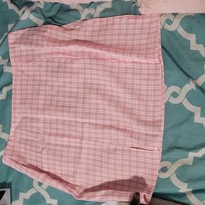 Pink skirt with slits